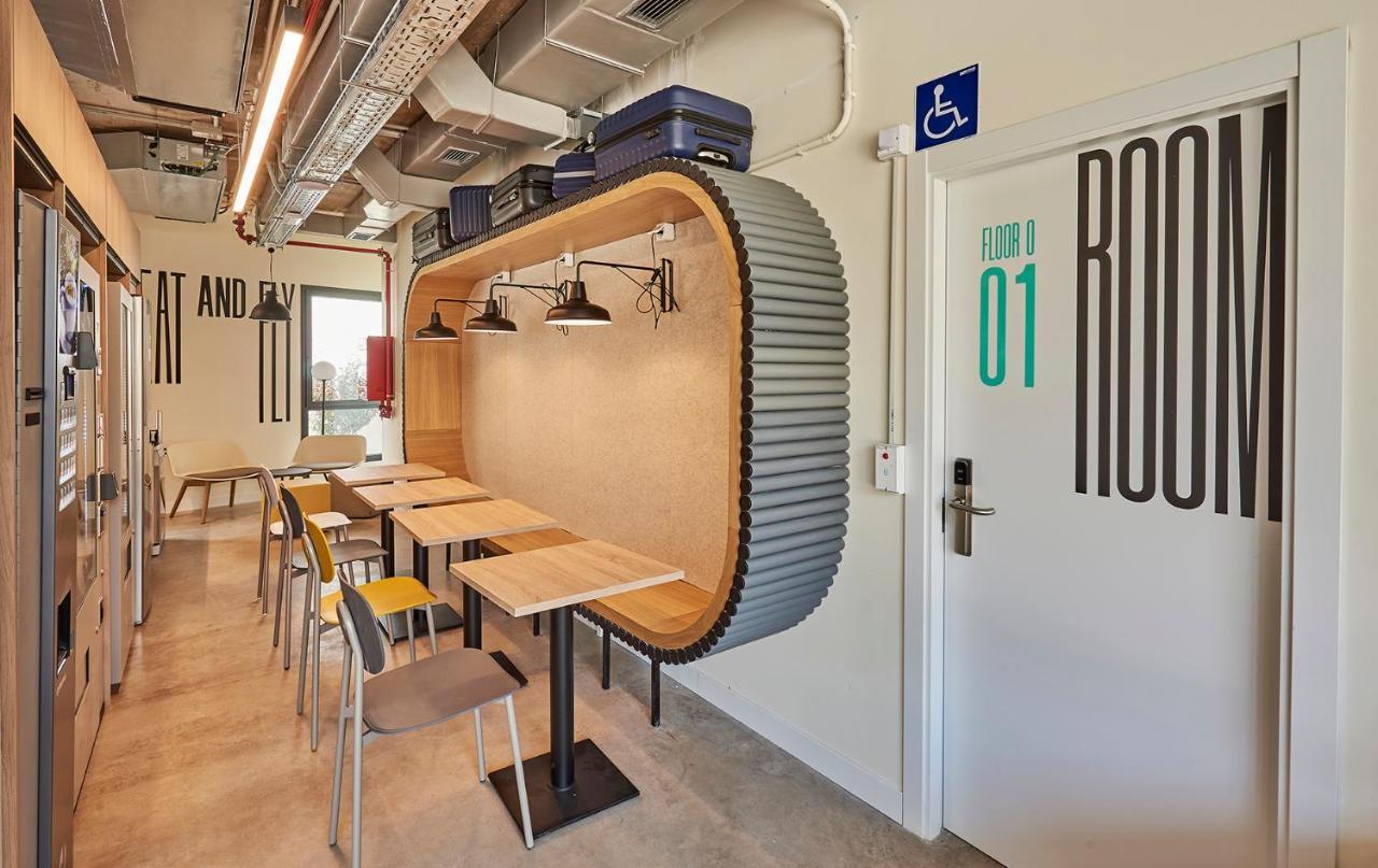 Hostelfly Madrid Exteriér fotografie