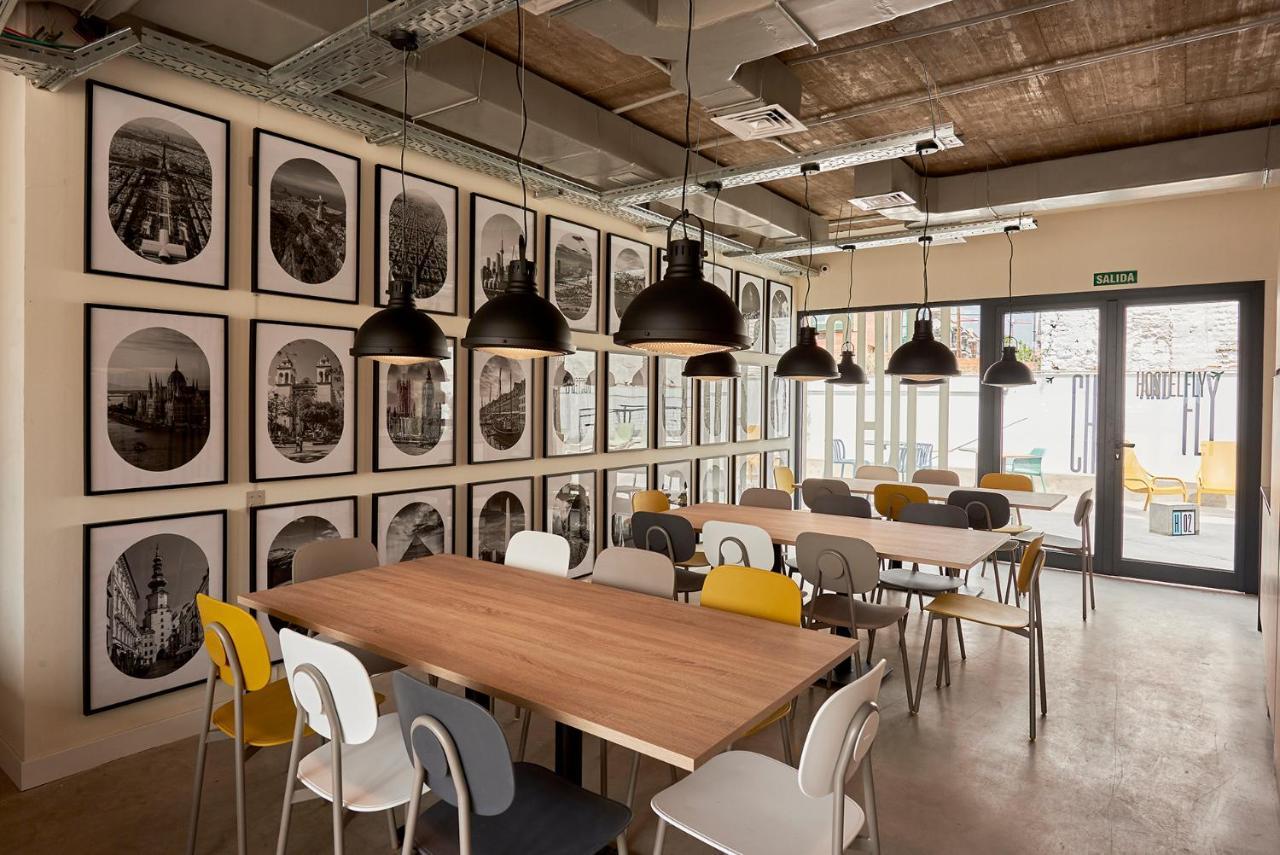 Hostelfly Madrid Exteriér fotografie